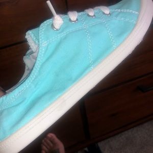 Size nine bought on Facebook! Tiffany Blue 👟